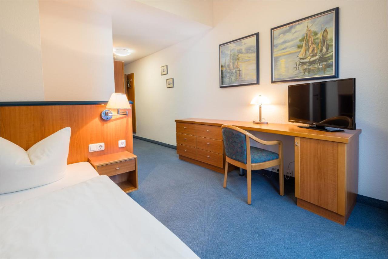 Standard Single Room,1484202074:JPEG